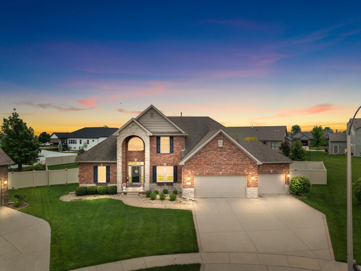 4015 Rockledge Road Bloomington, IL 61705 - Photo 1 of 52 Gallery Image 1