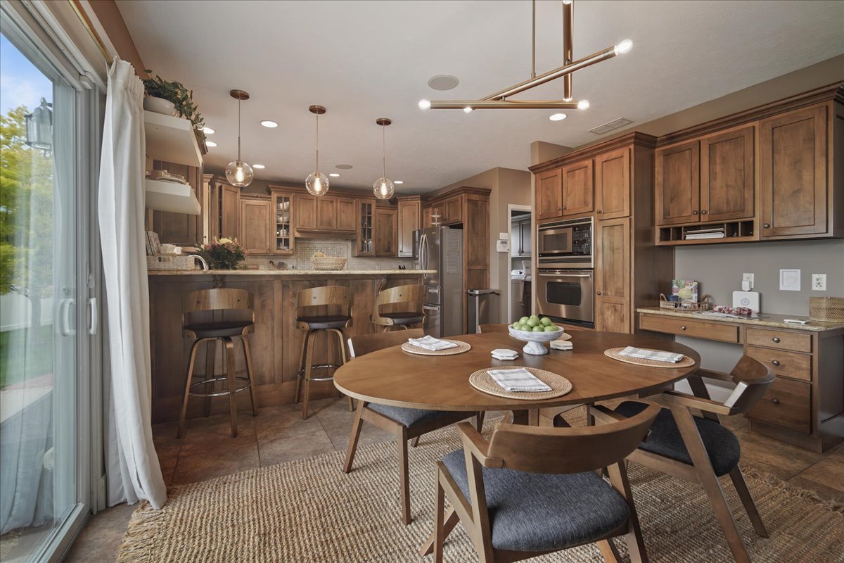 4015 Rockledge Road Bloomington, IL 61705 - Photo 20 of 52 Gallery Image 20