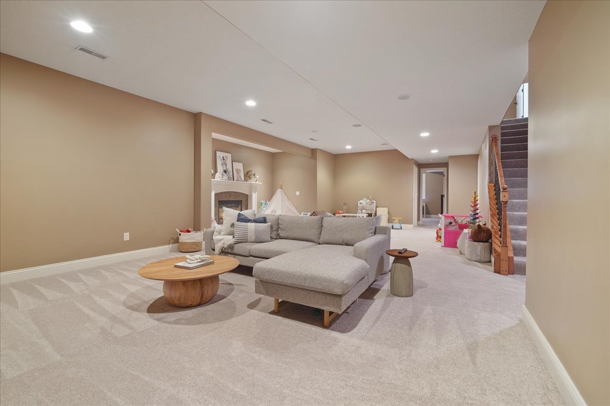 4015 Rockledge Road Bloomington, IL 61705 - Photo 40 of 52 Gallery Image 40