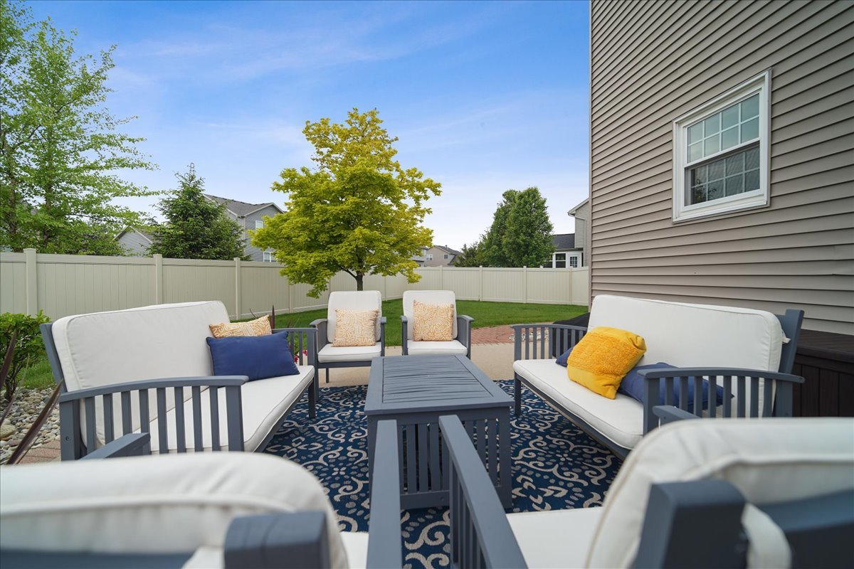 4015 Rockledge Road Bloomington, IL 61705 - Photo 45 of 52 Gallery Image 45