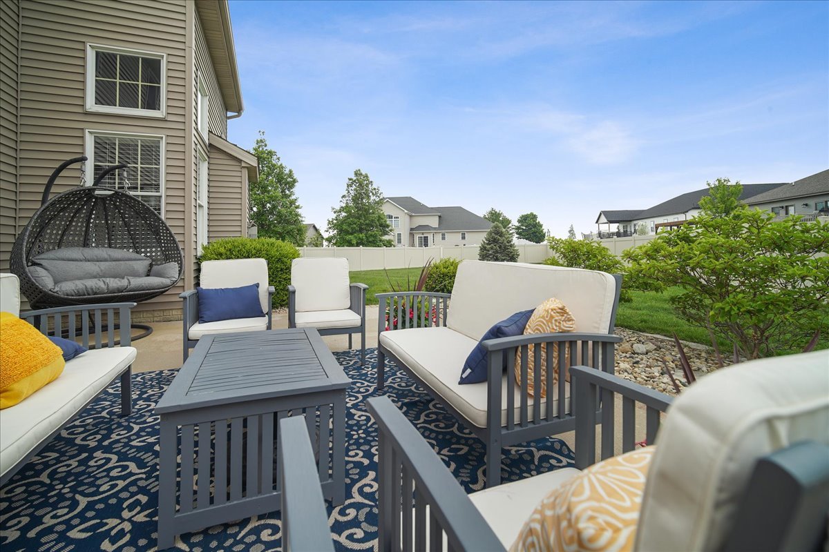 4015 Rockledge Road Bloomington, IL 61705 - Photo 47 of 52 Gallery Image 47