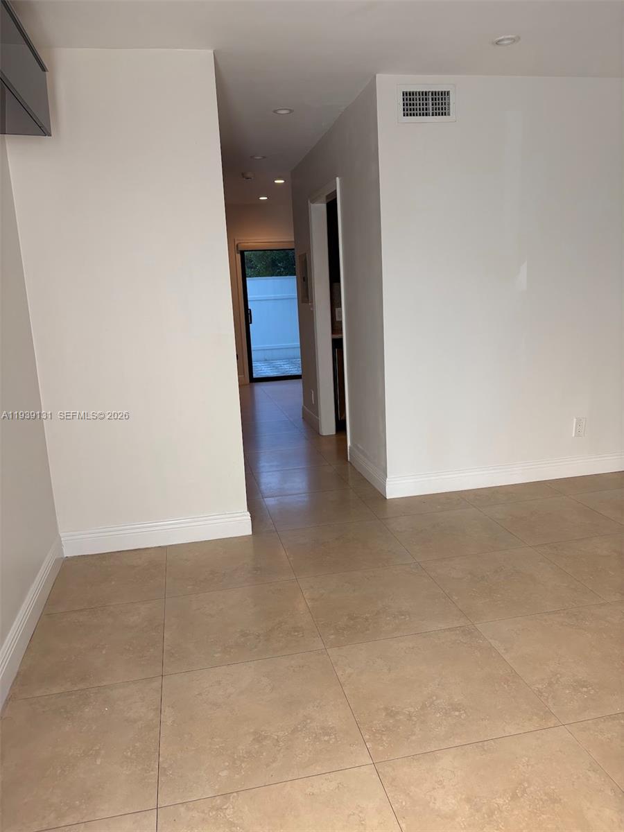 5555 Ludlam Road, Unit 25 South Miami, FL 33155 - Photo 3 of 27