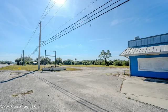 $999,990 | 5999 North Courtenay Parkway, Merritt Island, FL 32953