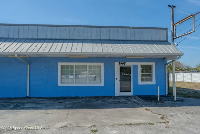 $999,990 | 5999 North Courtenay Parkway, Merritt Island, FL 32953