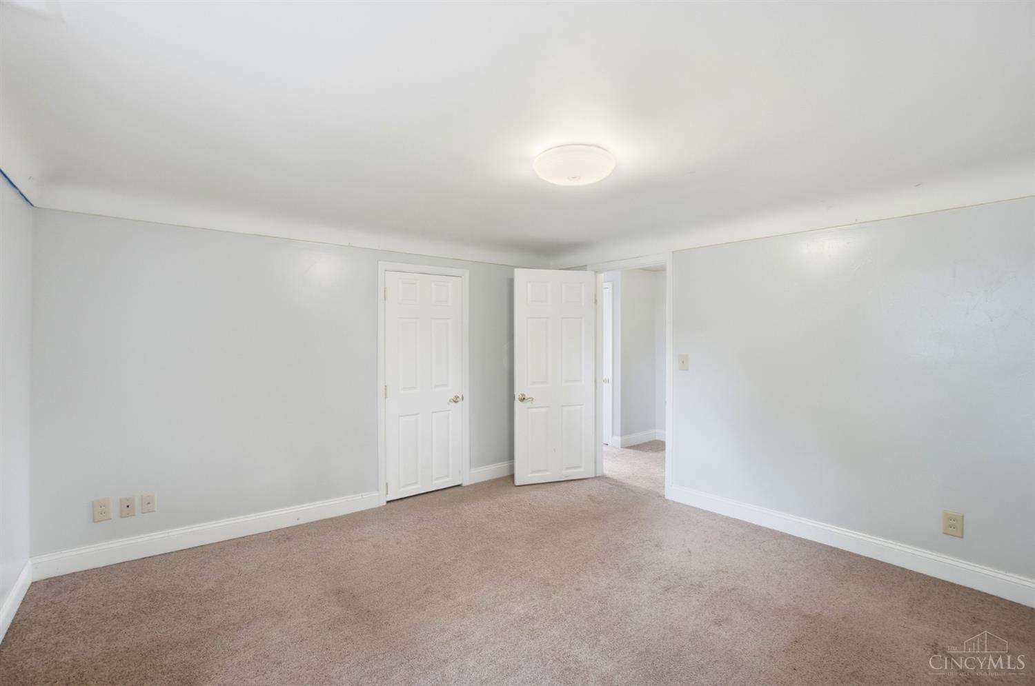 3671 Hubble Road Cincinnati, OH 45247 - Photo 29 of 36 Gallery Image 29