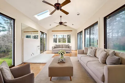 $875,000 | 34 Morningside Lane, Lincoln, MA 01773