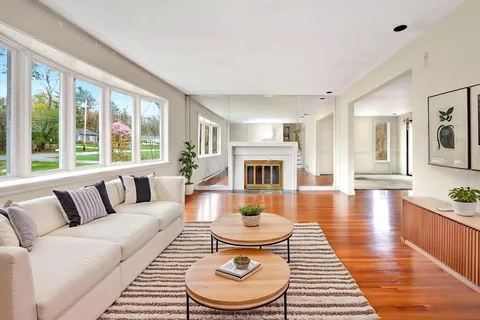 $875,000 | 34 Morningside Lane, Lincoln, MA 01773