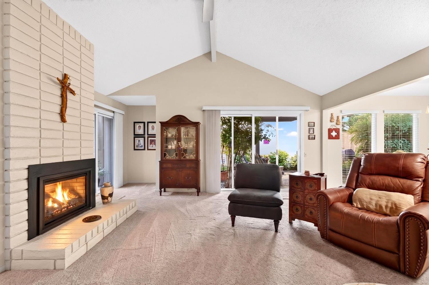 613 Edgebrook Court Modesto, CA 95354 - Photo 8 of 30