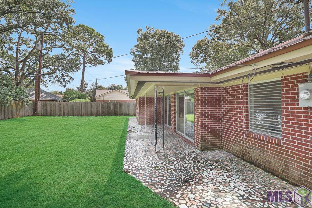 9155 South Parkview Drive Baton Rouge, LA 70815 - Photo 28 of 30 Backyard Patio