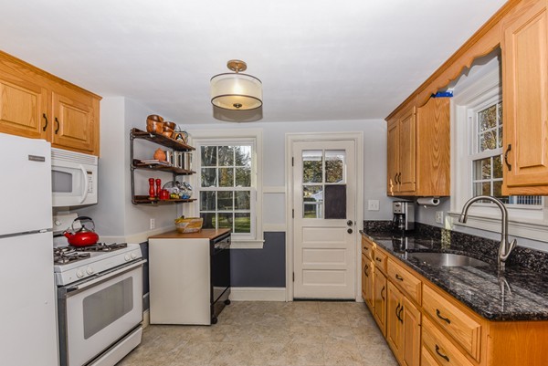 83 Kimball Road Dedham, MA 02026 - Photo 6 of 18 Gallery Image 6