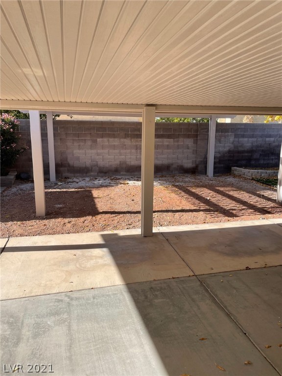 55 Reyburn Drive Henderson, NV 89074 - Photo 9 of 10 Gallery Image 9