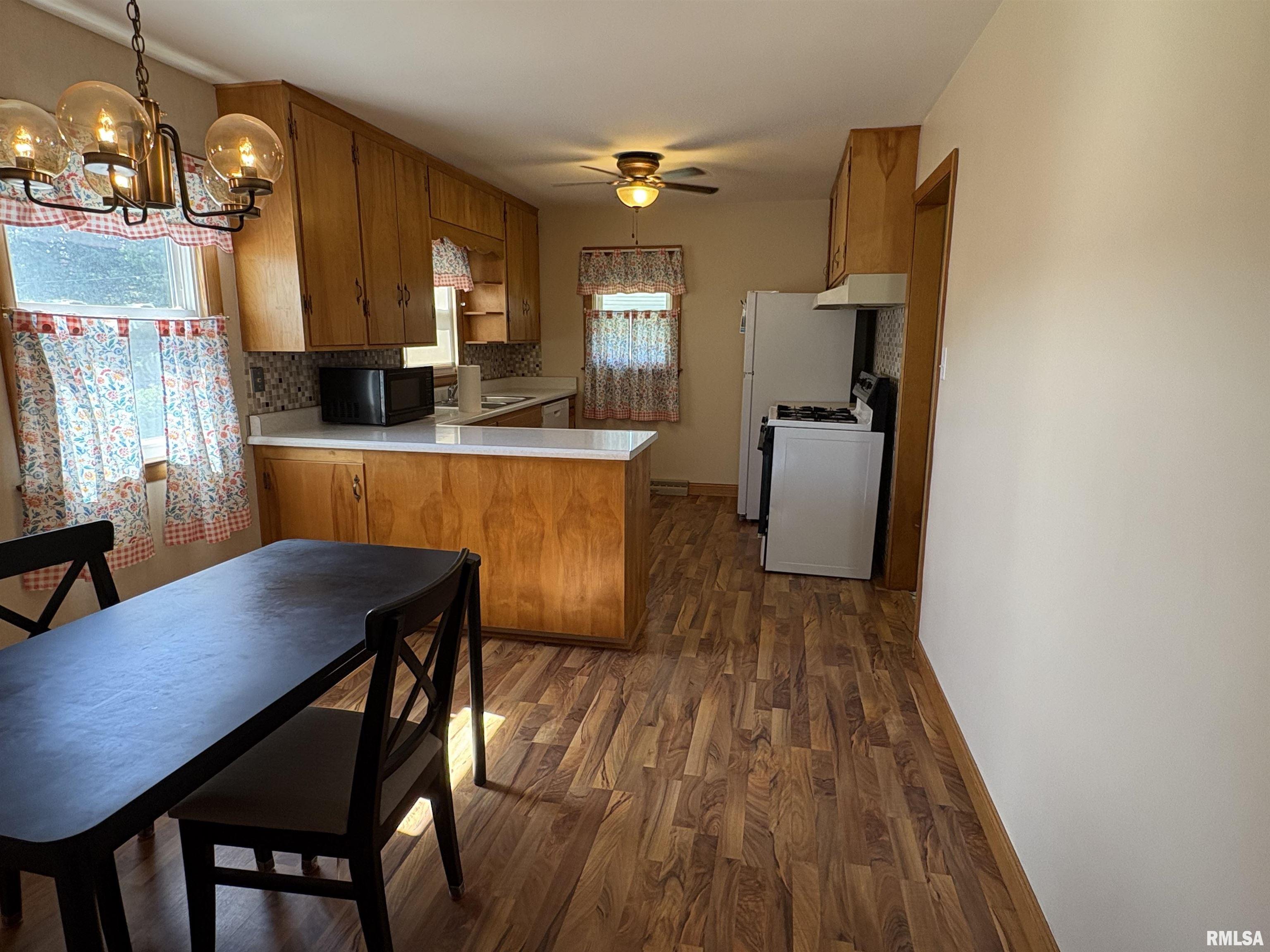 870 Park View Road Galesburg, IL 61401 - Photo 40 of 60