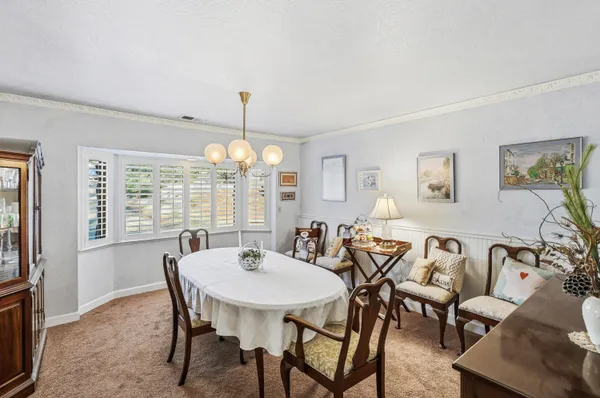 $695,000 | 20216 Lakeview Drive, Lakehead, CA 96051