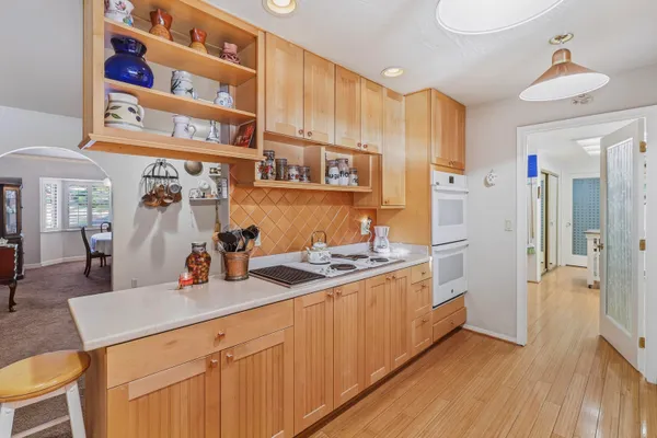 $695,000 | 20216 Lakeview Drive, Lakehead, CA 96051