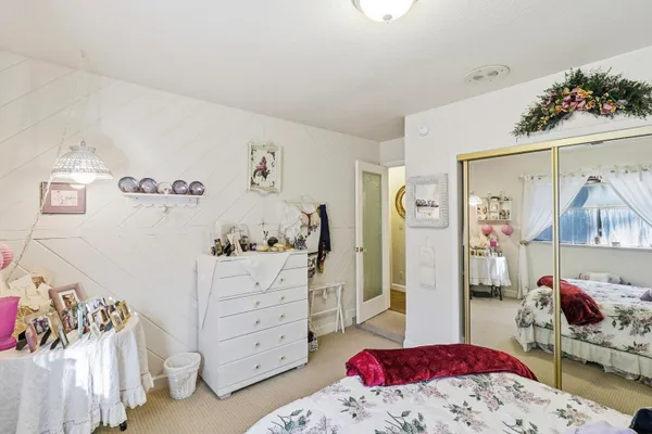 $695,000 | 20216 Lakeview Drive, Lakehead, CA 96051