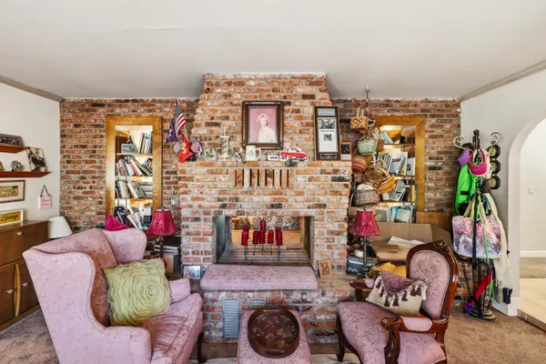 $695,000 | 20216 Lakeview Drive, Lakehead, CA 96051