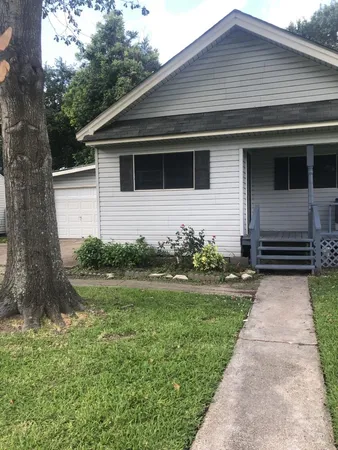 $119,000 | 120 North 22nd Street, Nederland, TX 77627