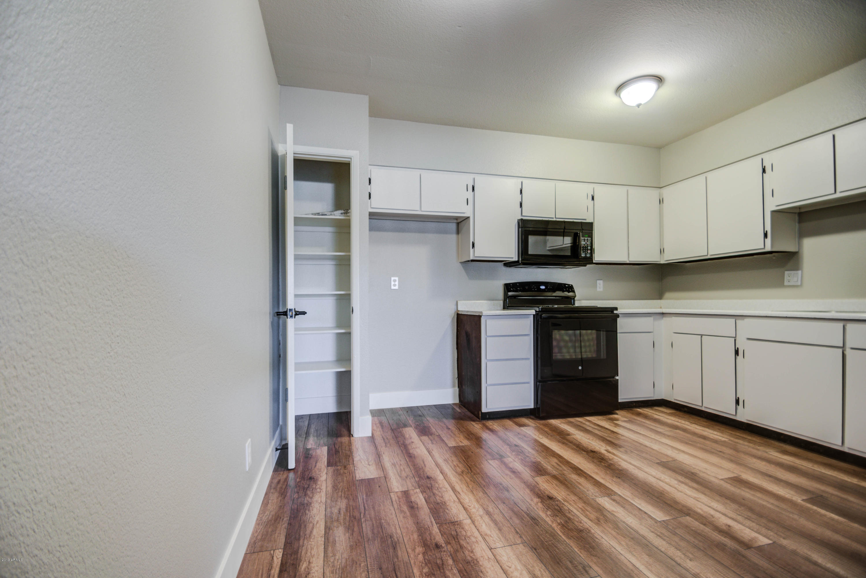 830 South Dobson Road, Unit 76 Mesa, AZ 85202 - Photo 4 of 15 KITCHEN 4