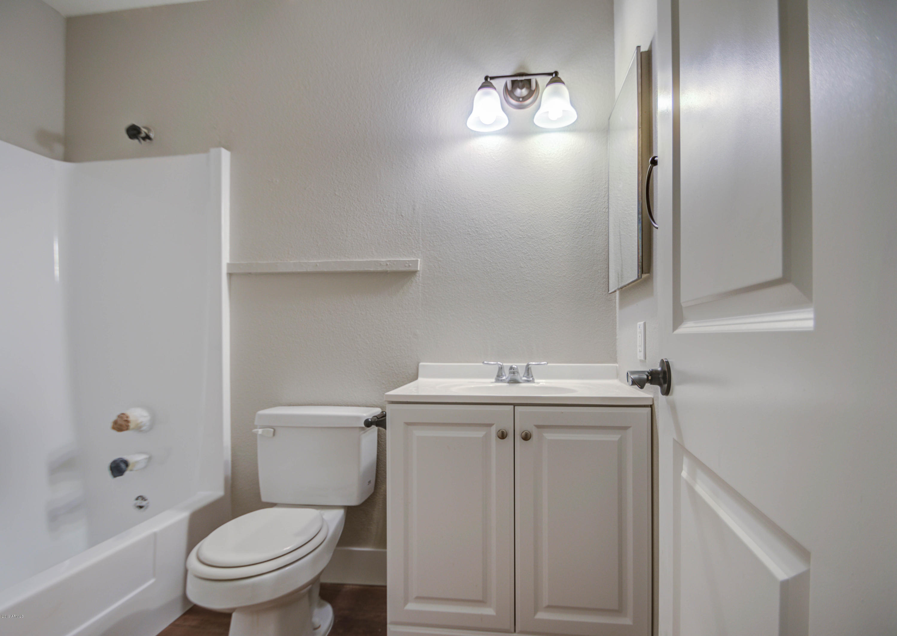 830 South Dobson Road, Unit 76 Mesa, AZ 85202 - Photo 7 of 15 BATH PIC 1