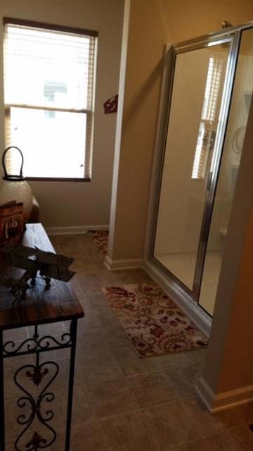 806 Brigade Loop Murfreesboro, TN 37128 - Photo 17 of 21 GUEST BATH WITH NATURAL LIGHT