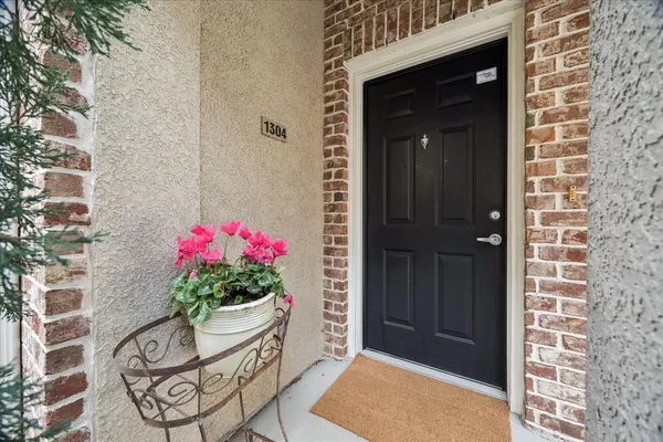 $2,500 | 12707 Boheme Drive, Unit 1304, Houston, TX 77024