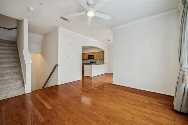 $2,500 | 12707 Boheme Drive, Unit 1304, Houston, TX 77024