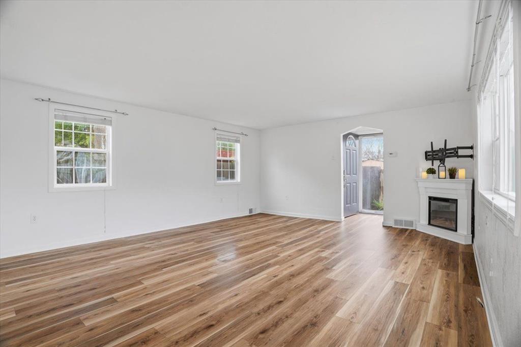 407 Rustic Road North Versailles, PA 15137 - Photo 7 of 30 Gallery Image 7