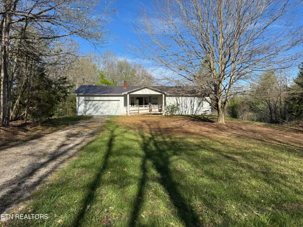 $270,000 | 211 Black Oak Road, Oneida, TN 37841