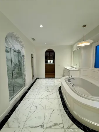 $6,995,000 | 15 Seabluff, Newport Beach, CA 92660