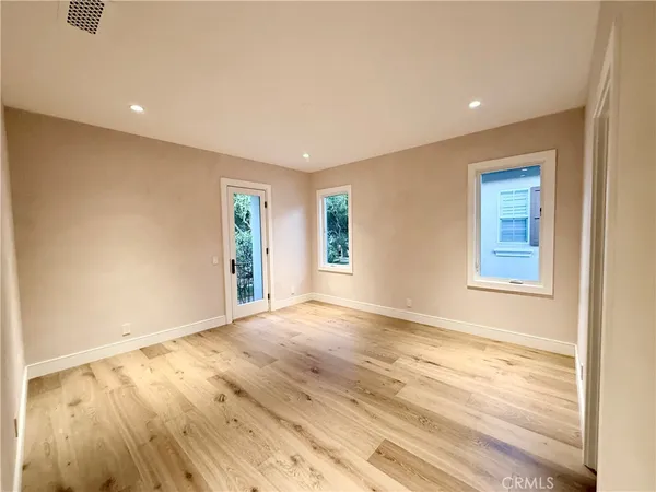 $6,995,000 | 15 Seabluff, Newport Beach, CA 92660