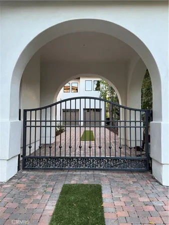 $6,995,000 | 15 Seabluff, Newport Beach, CA 92660