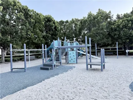 $6,550,000 | 15 Seabluff, Newport Beach, CA 92660