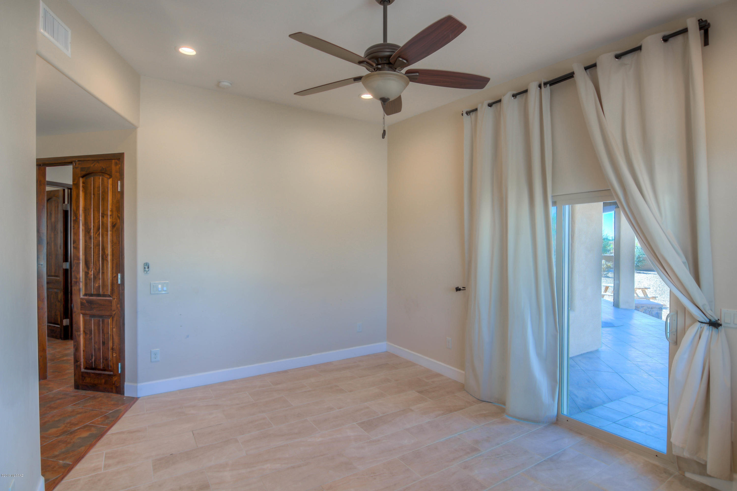 4996 Cat Mountain Road Tucson, AZ 85757 - Photo 18 of 32