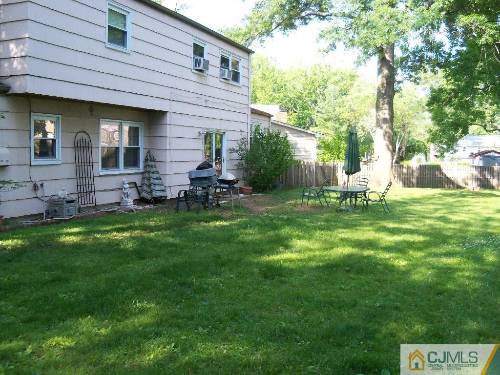 32 Lynnwood Road Edison, NJ 08820 - Photo 11 of 12 Gallery Image 11