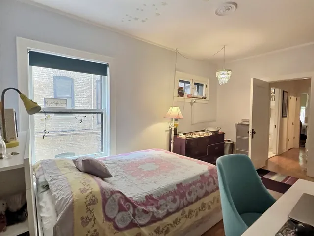 $6,500 | 2921 North Pine Grove Avenue, Unit 1, Chicago, IL 60657