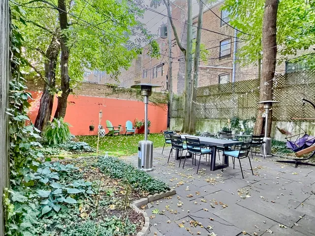 $6,500 | 2921 North Pine Grove Avenue, Unit 1, Chicago, IL 60657