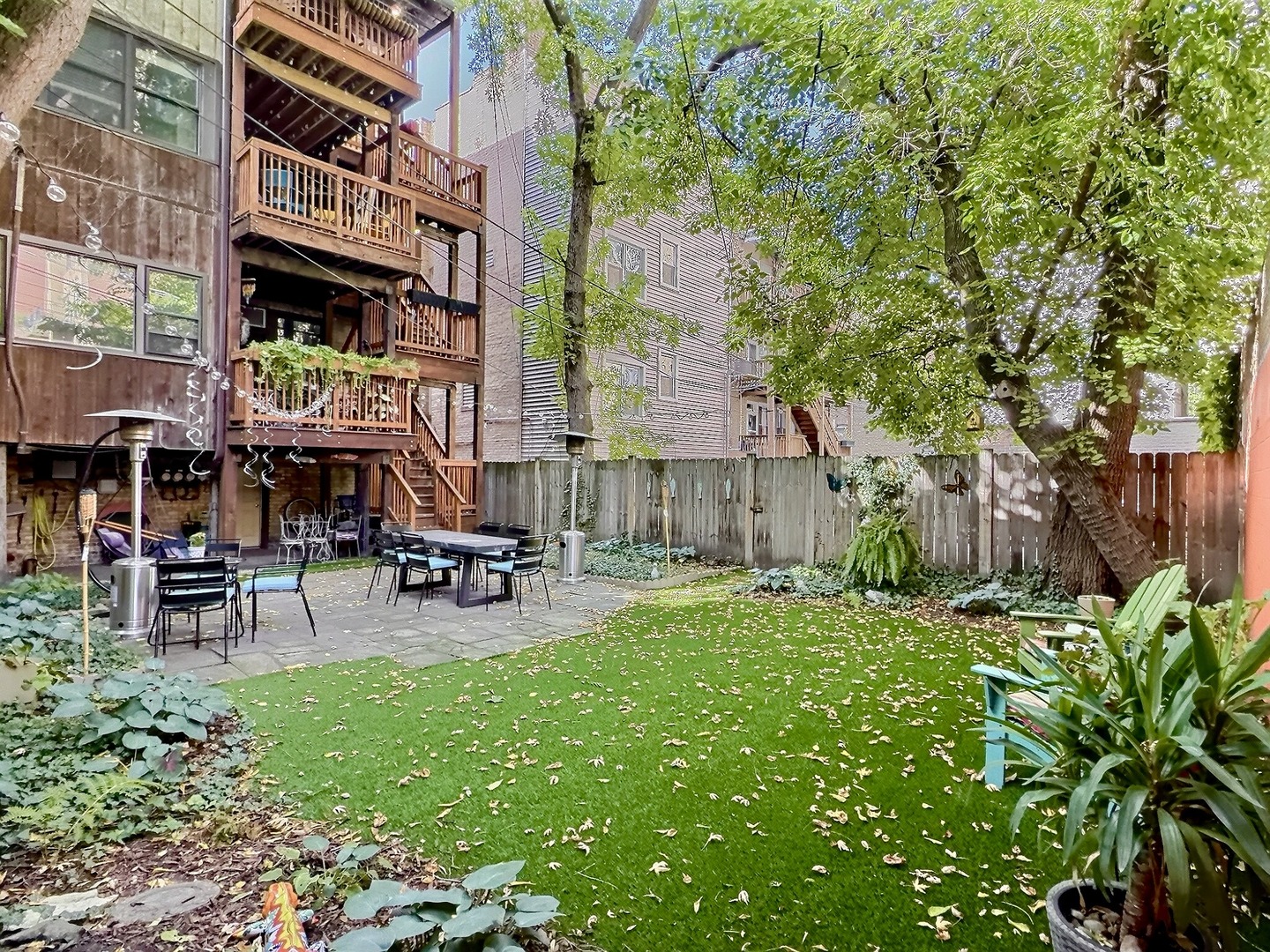 2921 North Pine Grove Avenue, Unit 1 Chicago, IL 60657 - Photo 42 of 44