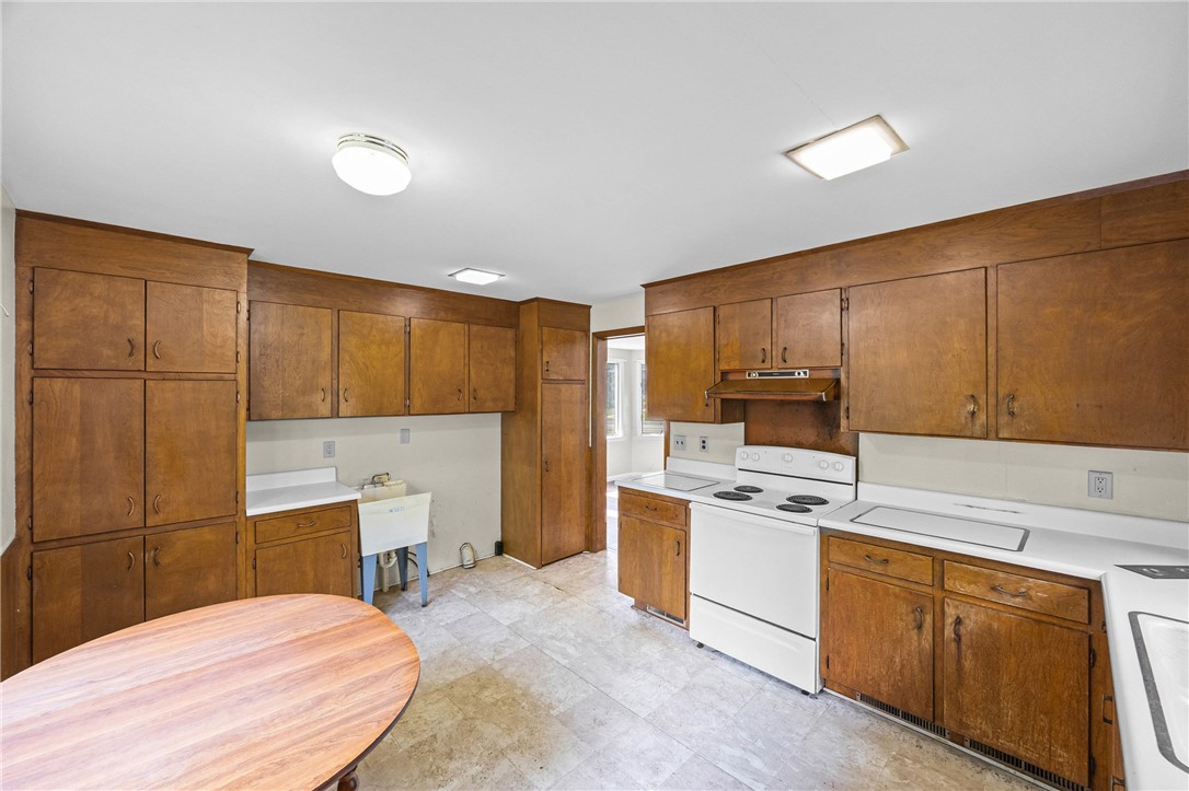 68 Maple Street Lyons, NY 14489 - Photo 13 of 34 Gallery Image 13