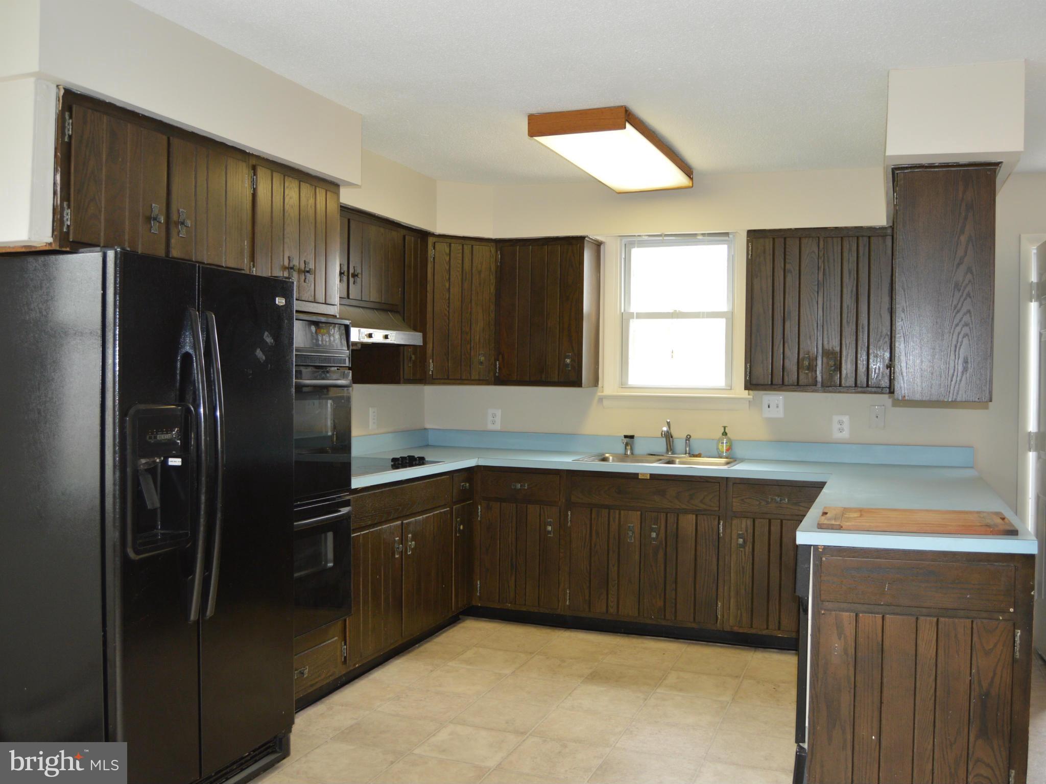 2019 Rittenhouse Street Hyattsville, MD 20782 - Photo 5 of 25 Kitchen