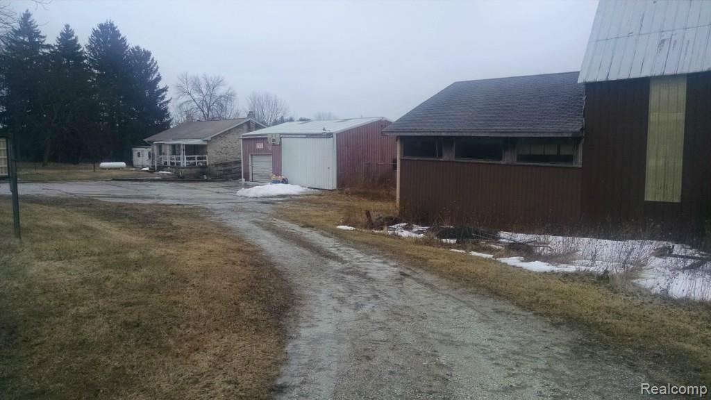5970 Deckerville Road Deckerville, MI 48427 - Photo 4 of 12