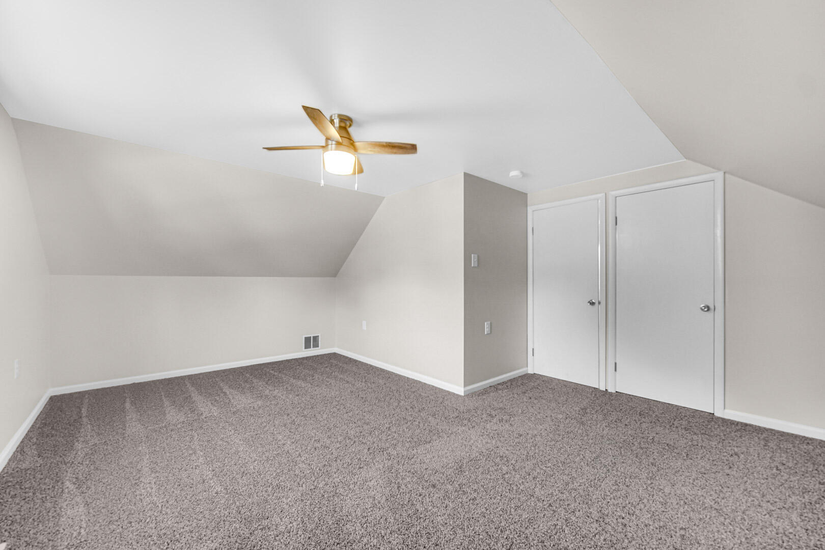727 Capitol Road Valparaiso, IN 46385 - Photo 22 of 27 1620x1080