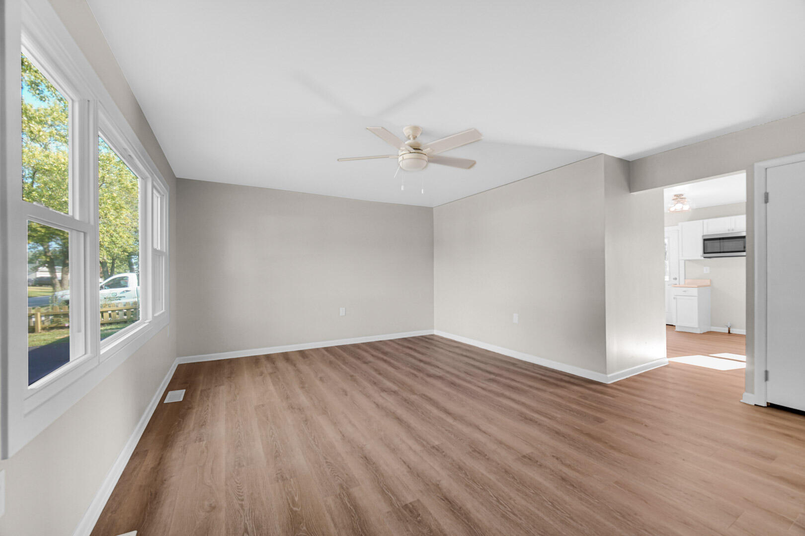 727 Capitol Road Valparaiso, IN 46385 - Photo 5 of 27 1620x1080