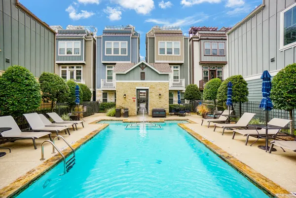 $3,350 | 726 North Shepherd Drive, Houston, TX 77007