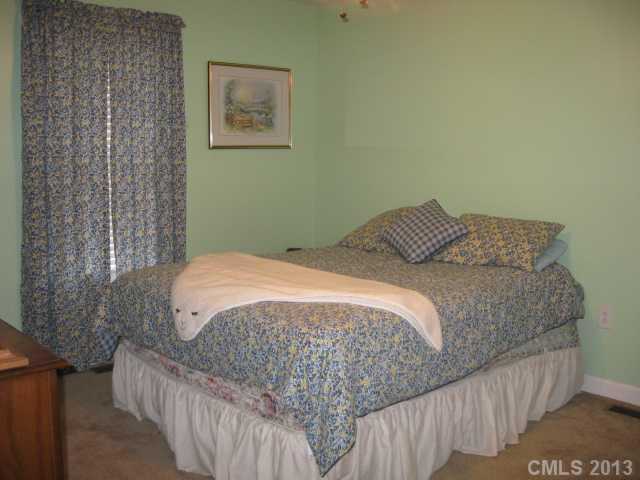 184 Suwanee Road Troy, NC 27371 - Photo 5 of 7 Gallery Image 5