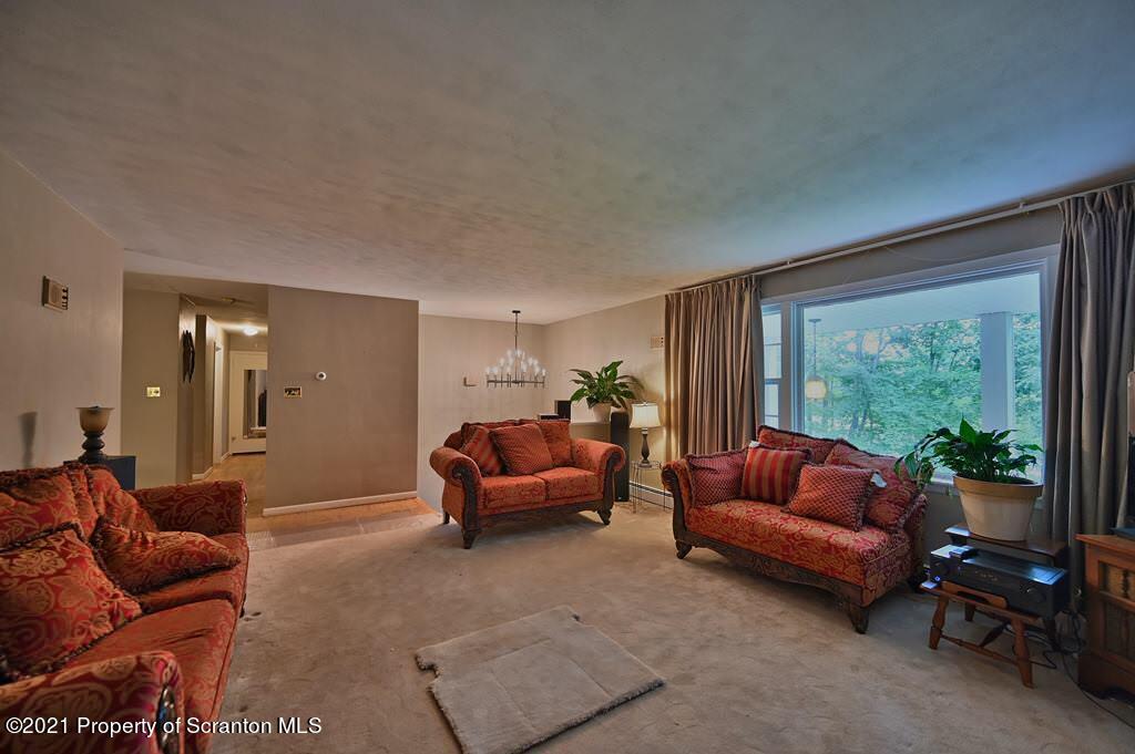205 Wilcrest Road Moscow, PA 18444 - Photo 9 of 70 Gallery Image 9
