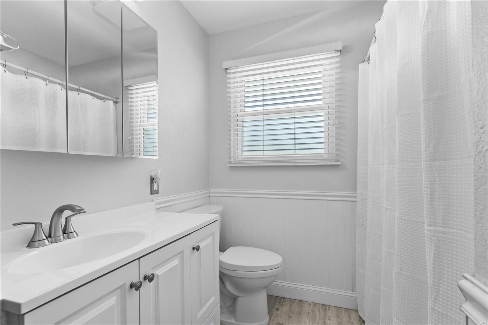2329 Ritter Drive St. Louis, MO 63114 - Photo 14 of 25 Gallery Image 14