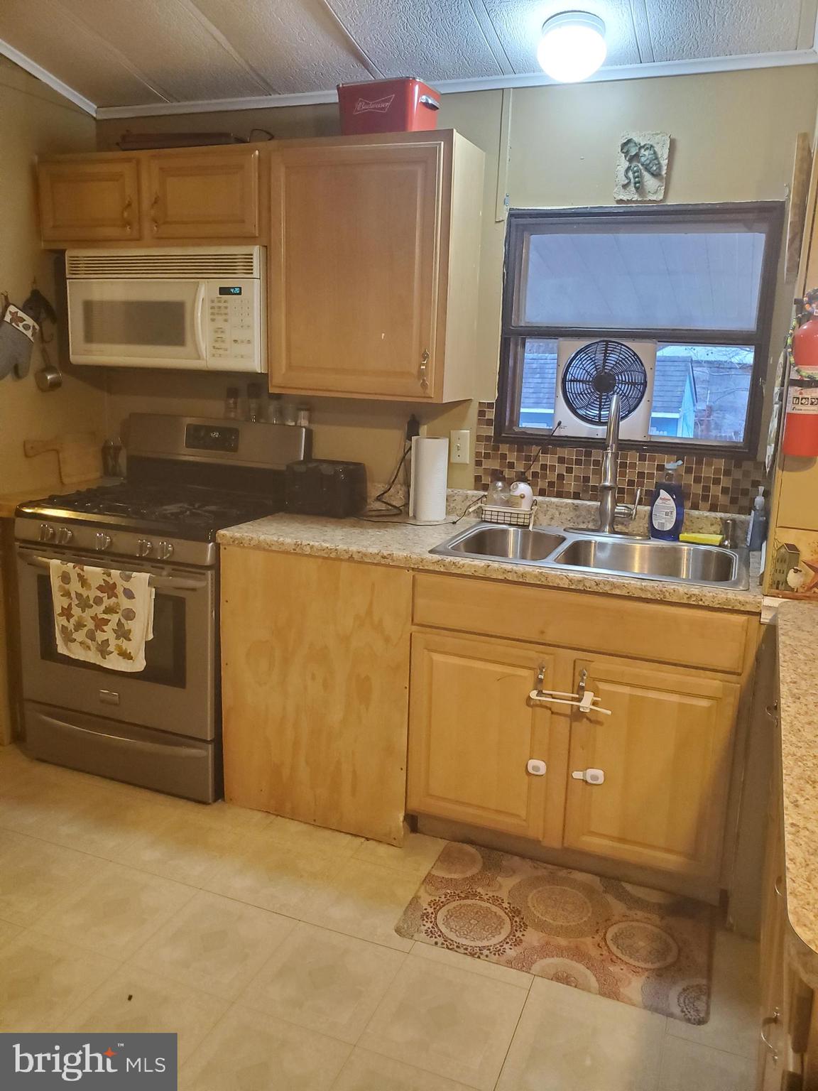 208 Dandelion Road Millville, NJ 08332 - Photo 6 of 17