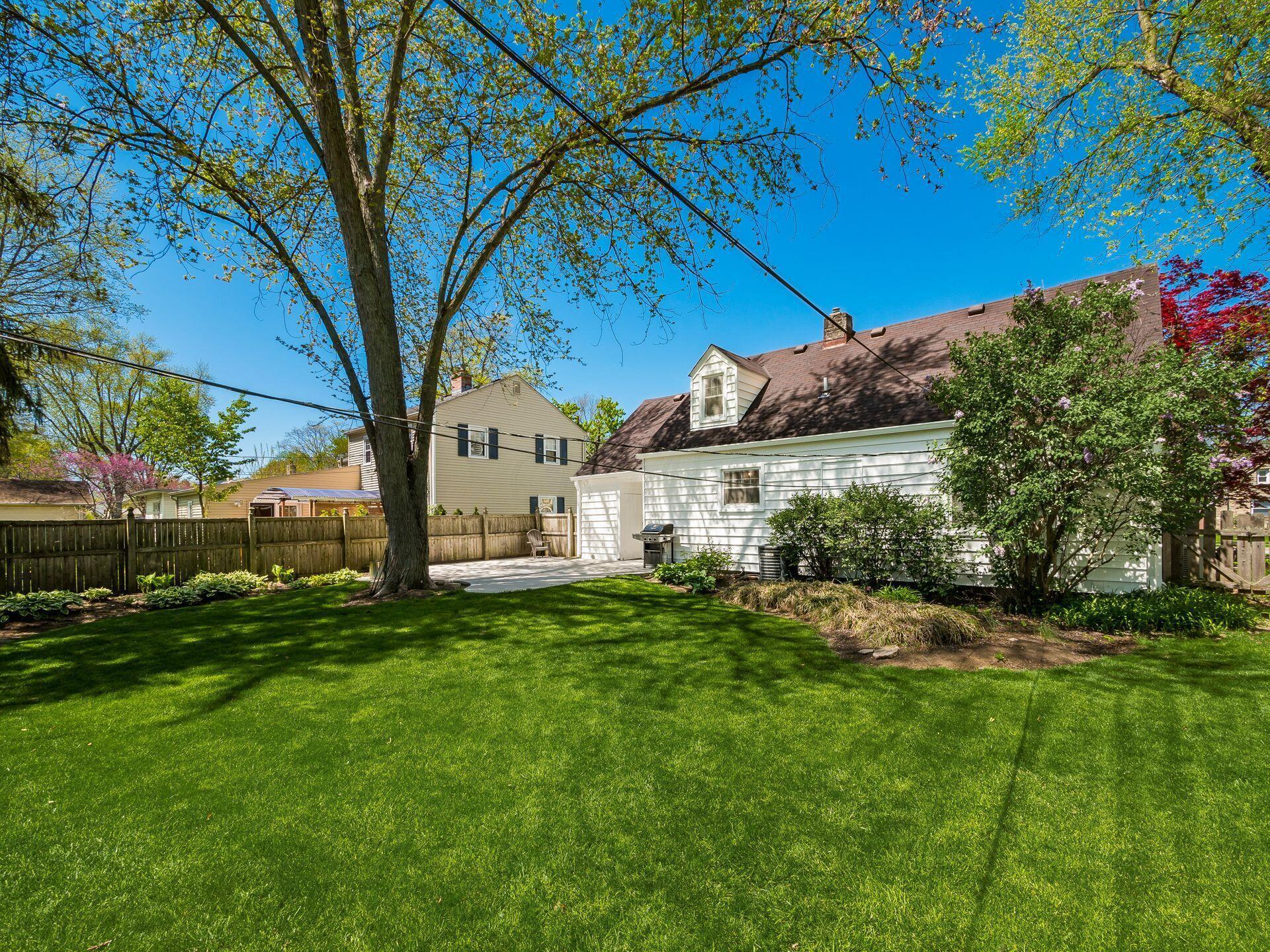 2343 Swansea Road Upper Arlington, OH 43221 - Photo 41 of 58 back of house and yard 2