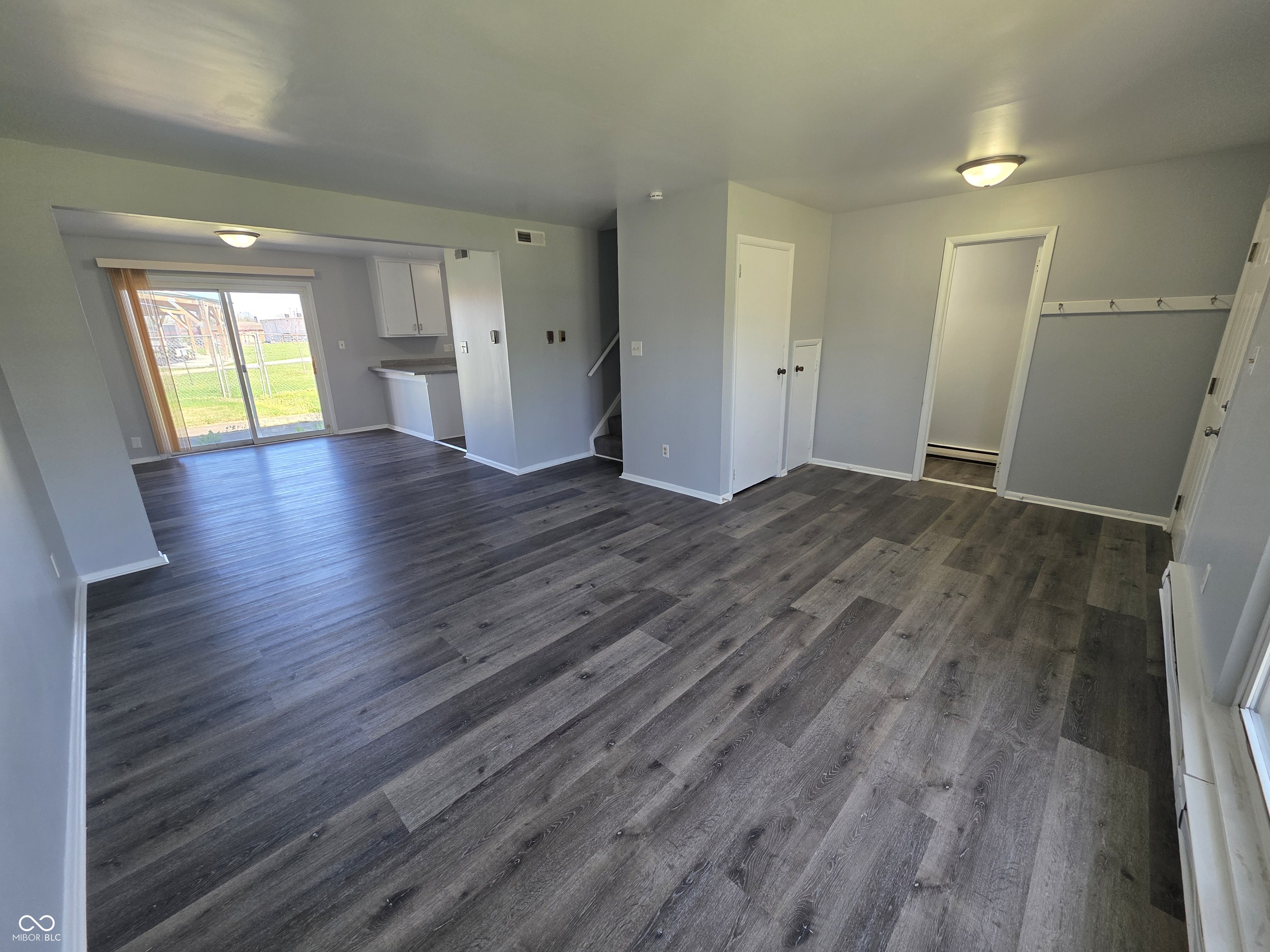 3823 Biscayne Road Indianapolis, IN 46226 - Photo 3 of 21