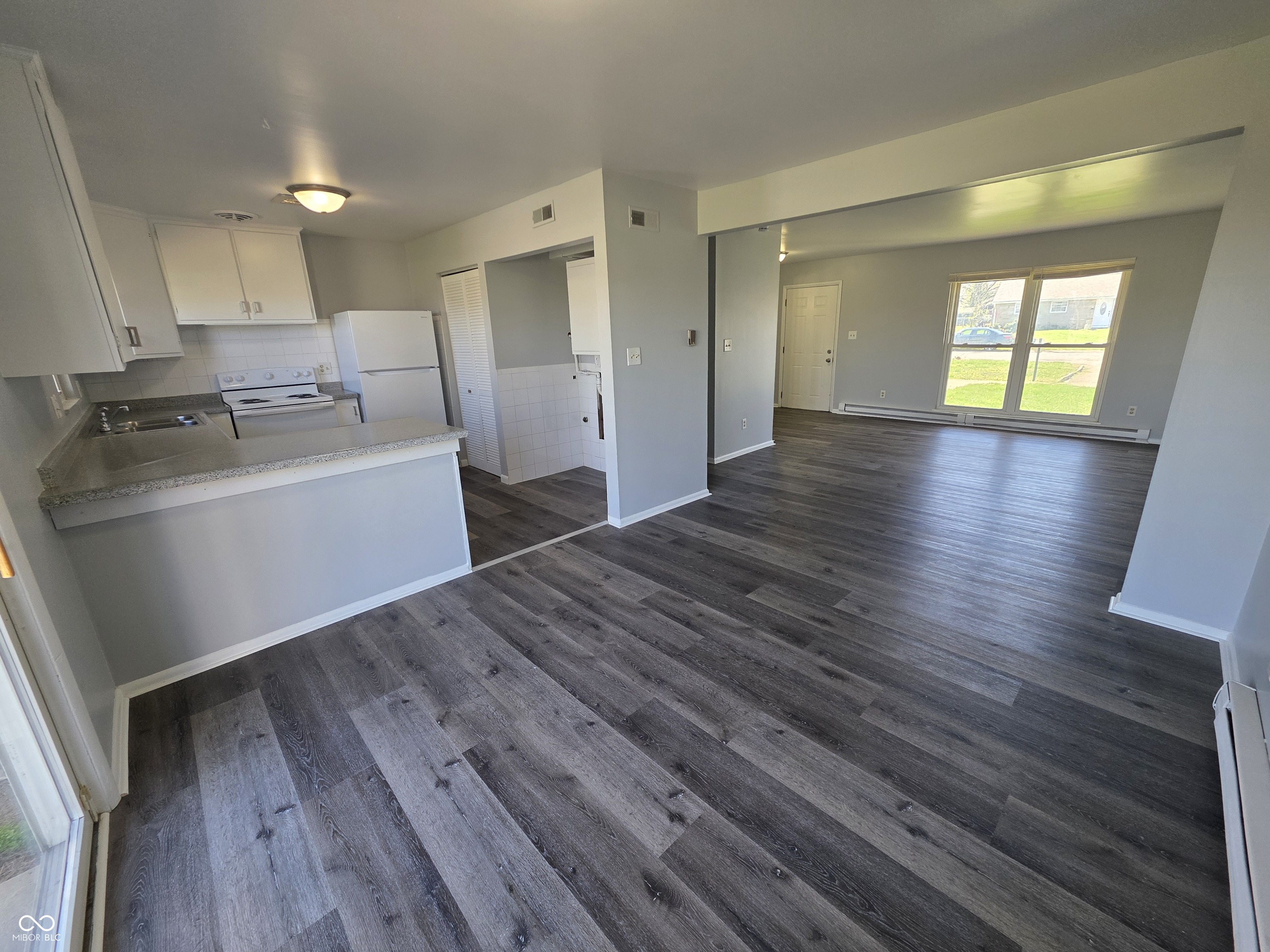 3823 Biscayne Road Indianapolis, IN 46226 - Photo 4 of 21